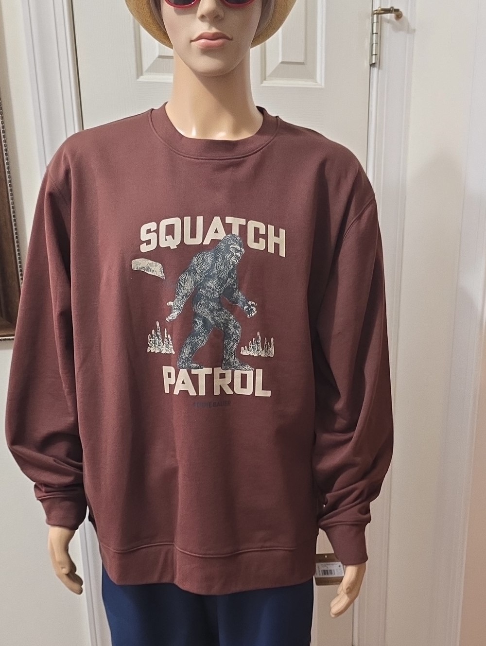 EDDIE BAUER BRAND MEN'S DEEP BURGUNDY BROWN "SQUATCH PATROL" SWEATSHIRT SIZE XL
